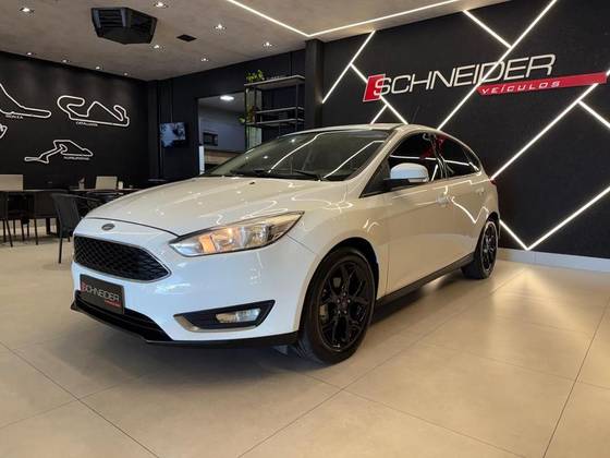 FORD FOCUS 2.0 SE 16V FLEX 4P POWERSHIFT FORD FOCUS 2.0 SE 16V FLEX 4P POWERSHIFT